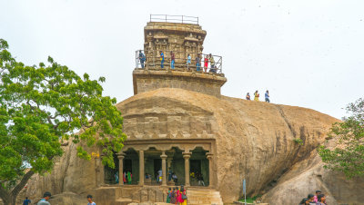 Olakkannesvara Temple above, Mahishasuramardini Mandapa below