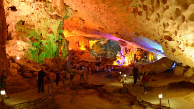 Sung Sot Cave - Ha Long Bay