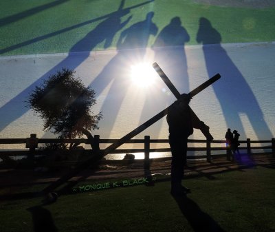 SHADOW CROSS