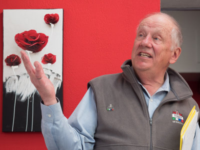 Don, VE7DS, describes TM100VIMY at a meeting with local hams (4/8/2017)