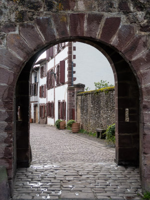 Entrance Gate, St. Jean Pied de Port (4/8/2018)