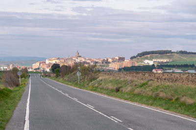 Some road walking approaching Viana (4/15/2018)