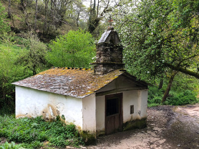 The smallest church on the Camino? San Xil (5/9/2018)