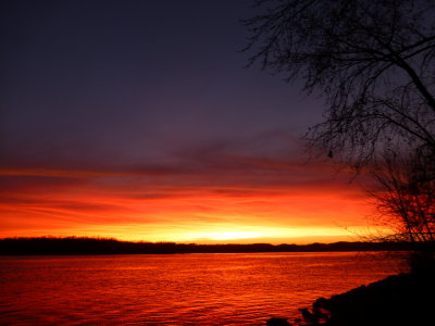 28 Nov Sunset over the Mississippi River