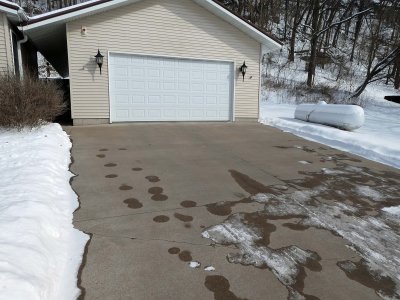 10 Feb Love a clean driveway!