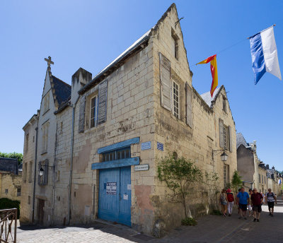 chinon