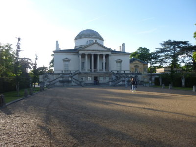 Closer view of front entrance of Chiswick House