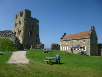 Castle tower and master gunner's house