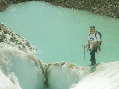 A lake on the edge of the glacier