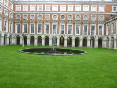 Fountain Court