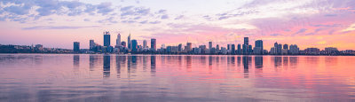 Perth and the Swan River at Sunrise 22nd April 2017.jpg