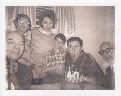 GrandpaRobbie,GrandmaDottie,GrandpaMorty
