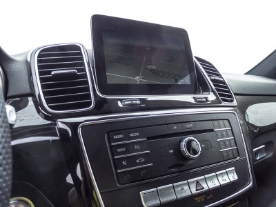 Large Mercedes Navi