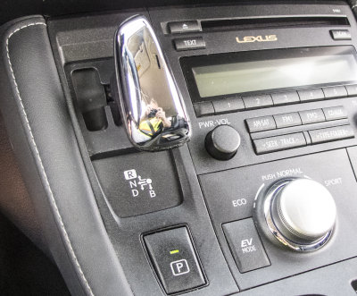 Lexus 200H control and park button