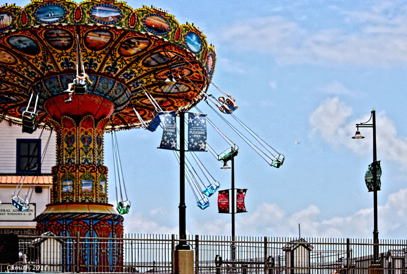 FUN ON PLEASURE PIER