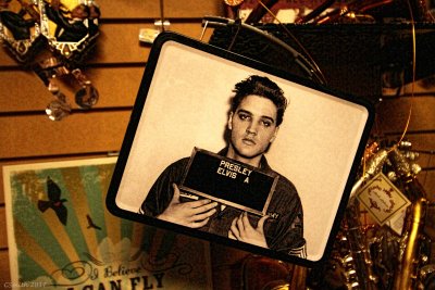 ELVIS ON A LUNCH BOX