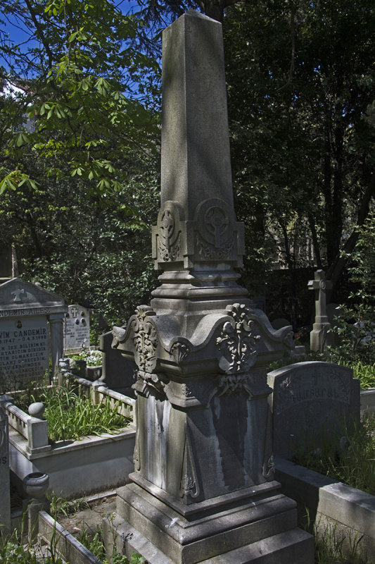 Istanbul Protestant Cemetery march 2017 3666.jpg