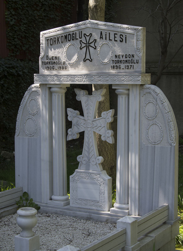 Istanbul Protestant Cemetery march 2017 3669.jpg
