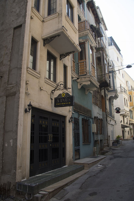 Istanbul Tarlabashi Mahallesi march 2017 2664.jpg