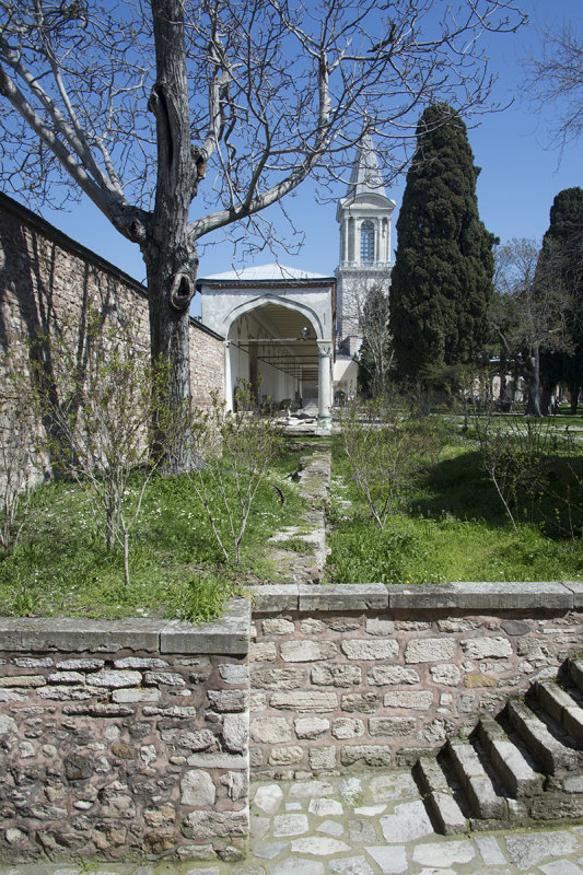 Istanbul Topkapi march 2017 2003.jpg