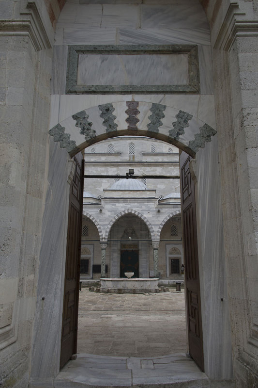 Edirne Beyazit II Mosque march 2017 3027.jpg