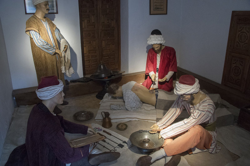 Edirne Medical museum march 2017 3069.jpg