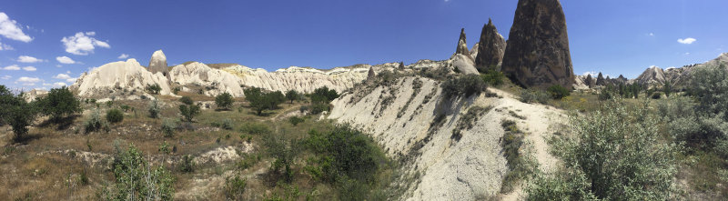 Red Valley walk 3240.jpg