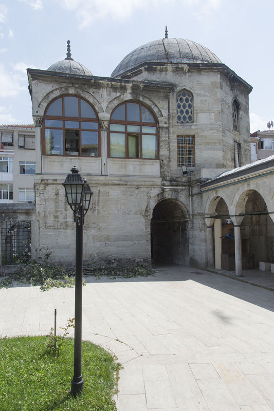 Istanbul Ahmediye Mosque june 2018 6637.jpg