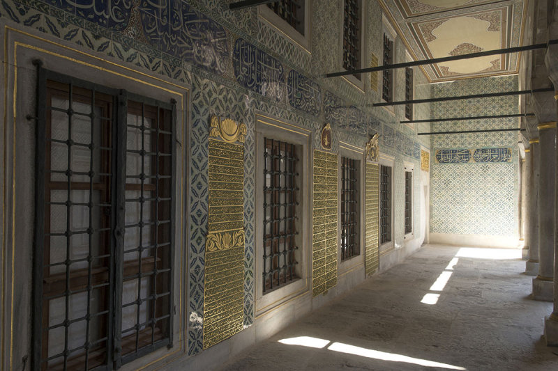 Istanbul Topkapi Museum Harem june 2018 6399.jpg