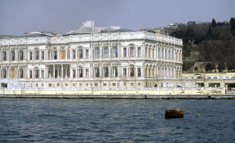 Istanbul Bosporus 96 002.jpg