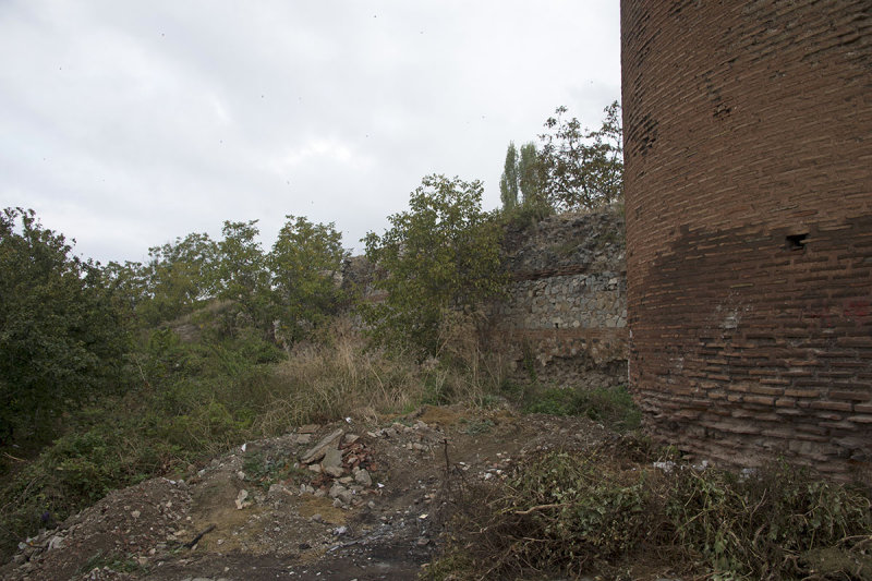 Iznik Wall at Sarayi Gate october 2018 8192.jpg