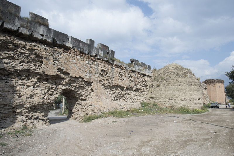 Iznik Wall East side to Lefke Gate october 2018 8242.jpg