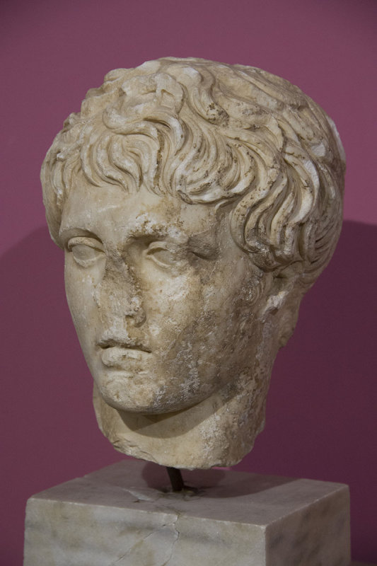 Bursa archaeological museum october 2018 7636.jpg