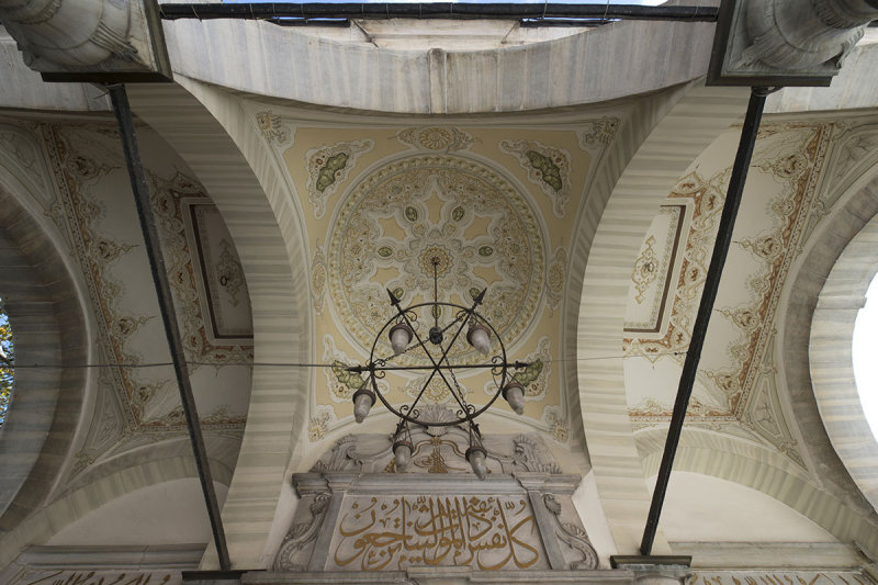 Istanbul Shah Sultan Mausoleum october 2018 7242.jpg