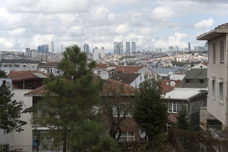 Istanbul View from Uskudar across Bosporus october 2018 7461.jpg