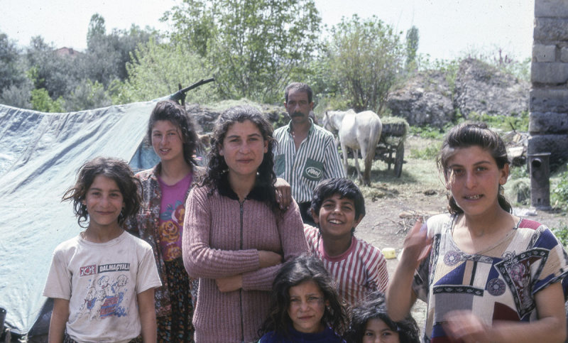 Iznik Gypsy family