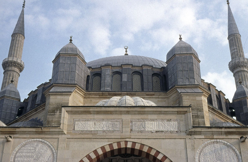 Edirne Selimiye from court up