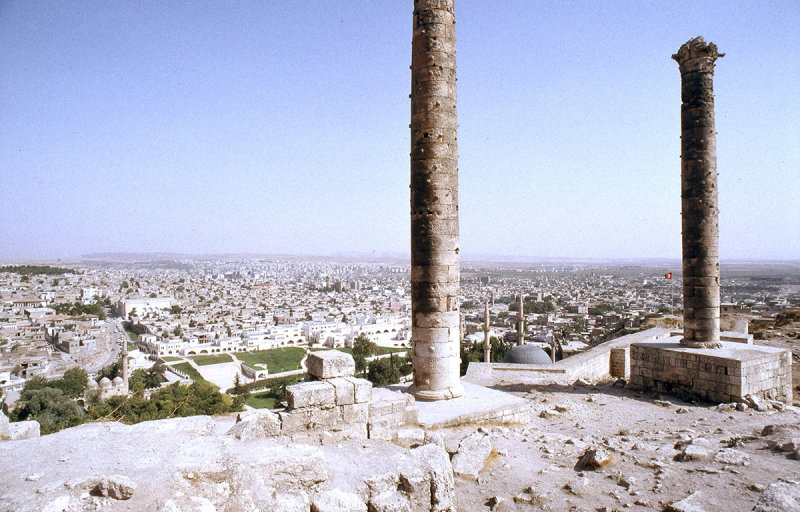 Urfa from acropolis 4.jpg