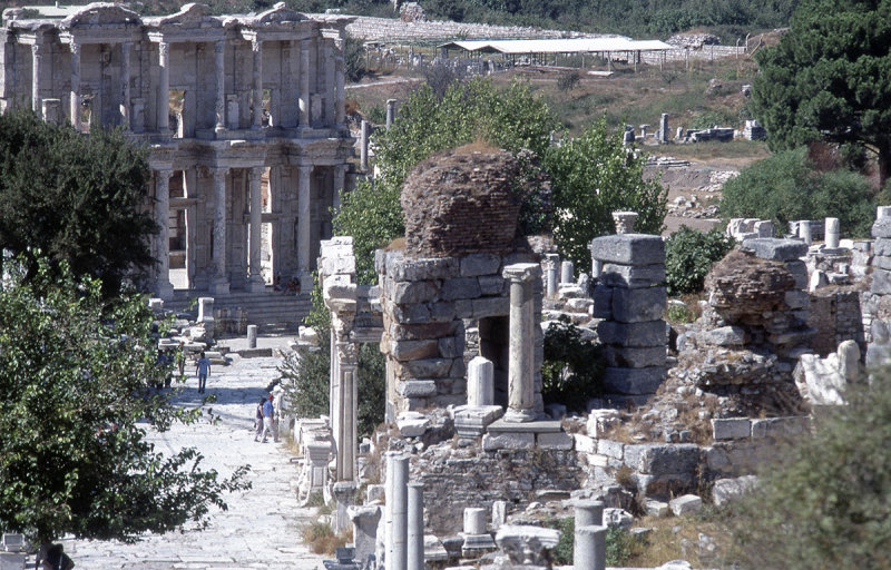 Efes Celsus library