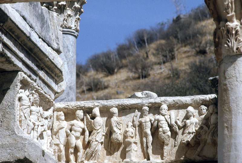 Efes temple Hadrian
