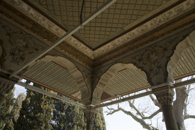 Istanbul Topkapi Gate of Salutations march 2017 2005.jpg