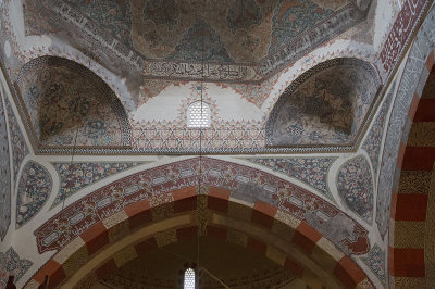 Edirne Old Mosque Above entrance march 2017 2874.jpg