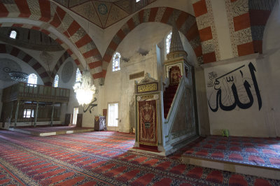 Edirne Old Mosque Minbar march 2017 2835.jpg