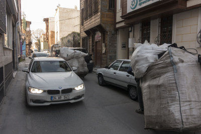 Istanbul Near Suleymaniye march 2017 3428.jpg