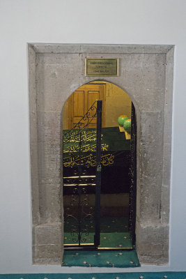 Kayseri Emir Erdogmus Turbesi inside the Seyyid Burhaneddin Türbesi  3647.jpg