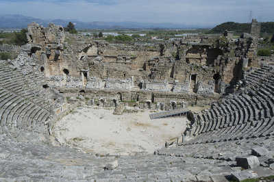 Perge theatre march 2018 6067.jpg