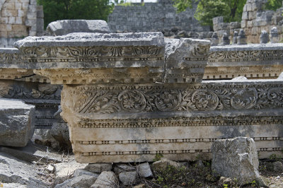Perge Parts of Fountain march 2018 5961.jpg