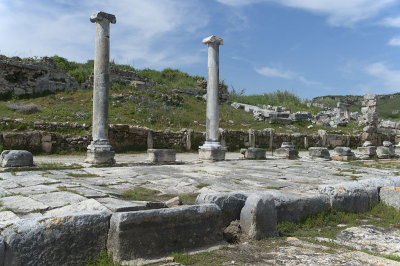 Perge Main Columned Street march 2018 5966.jpg