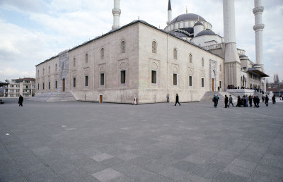 Ankara Kocatepe Mosque 9x 072.jpg