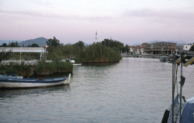 Dalyan proper 98 015.jpg